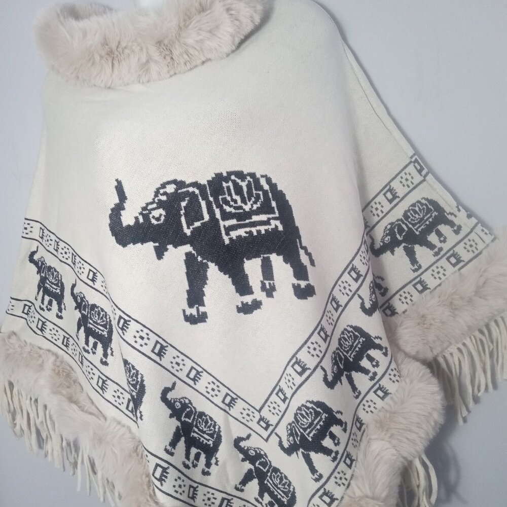 White Elephant Winter Jacket Poncho fringes, One Size